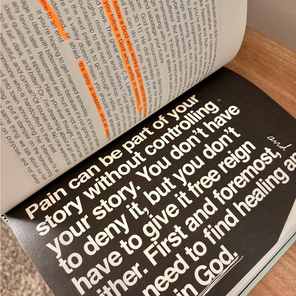 Single & Secure Book Cover - Picture 5 of 6